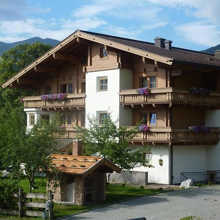 Feriengut Hasenau Aparthotel Saalbach-Hinterglemm Exterior photo
