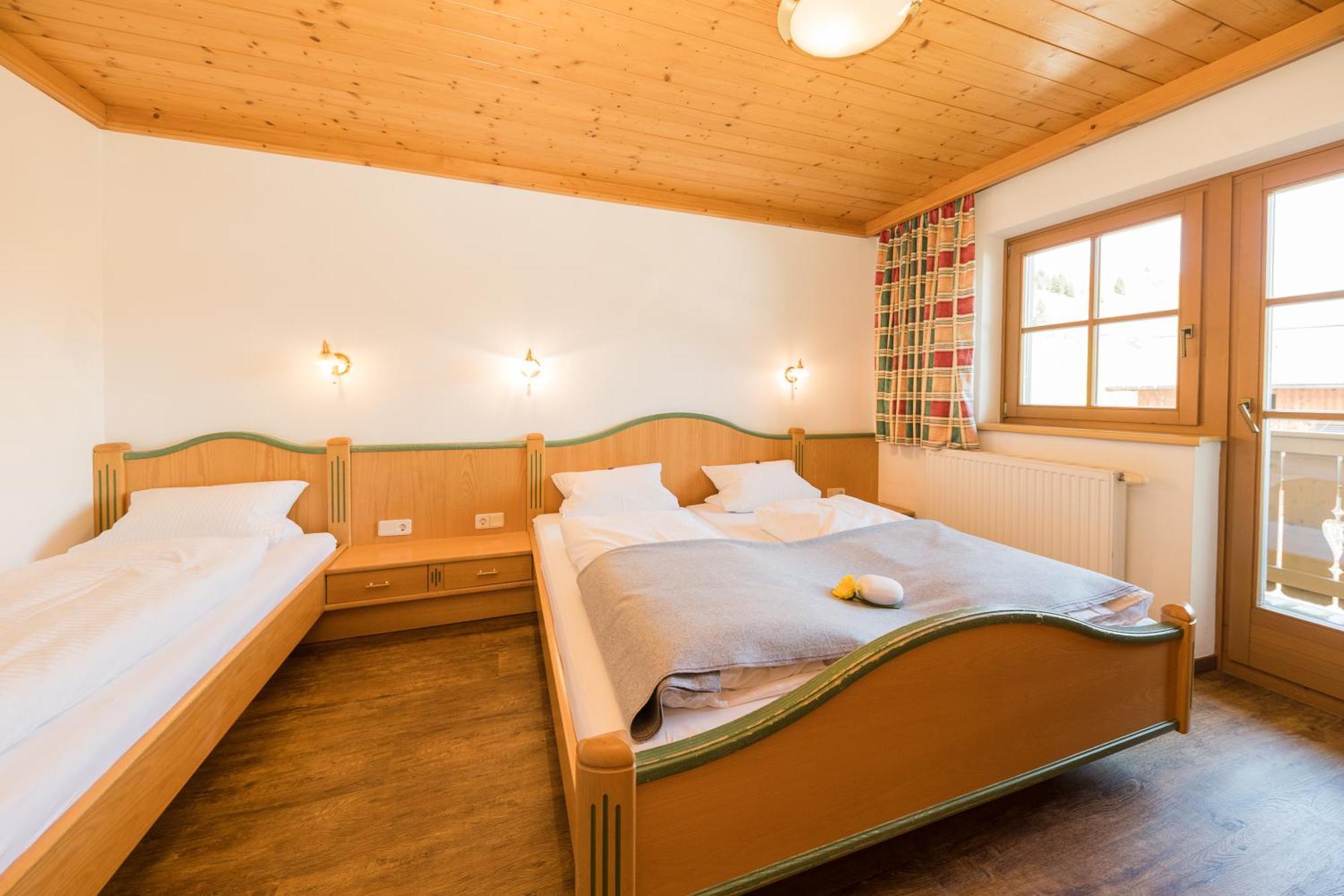 Feriengut Hasenau Aparthotel Saalbach-Hinterglemm Exterior photo